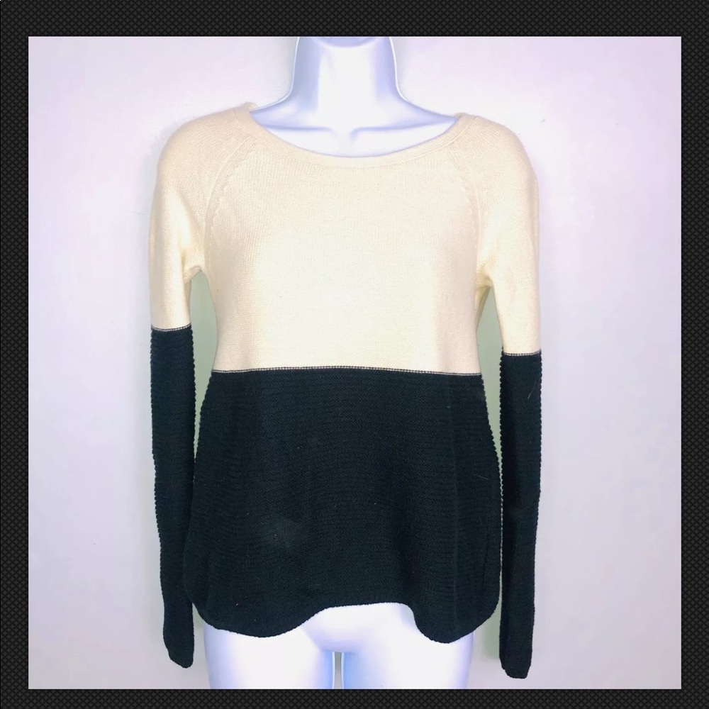 Banana Republic Sweater XS Beige Black HV9